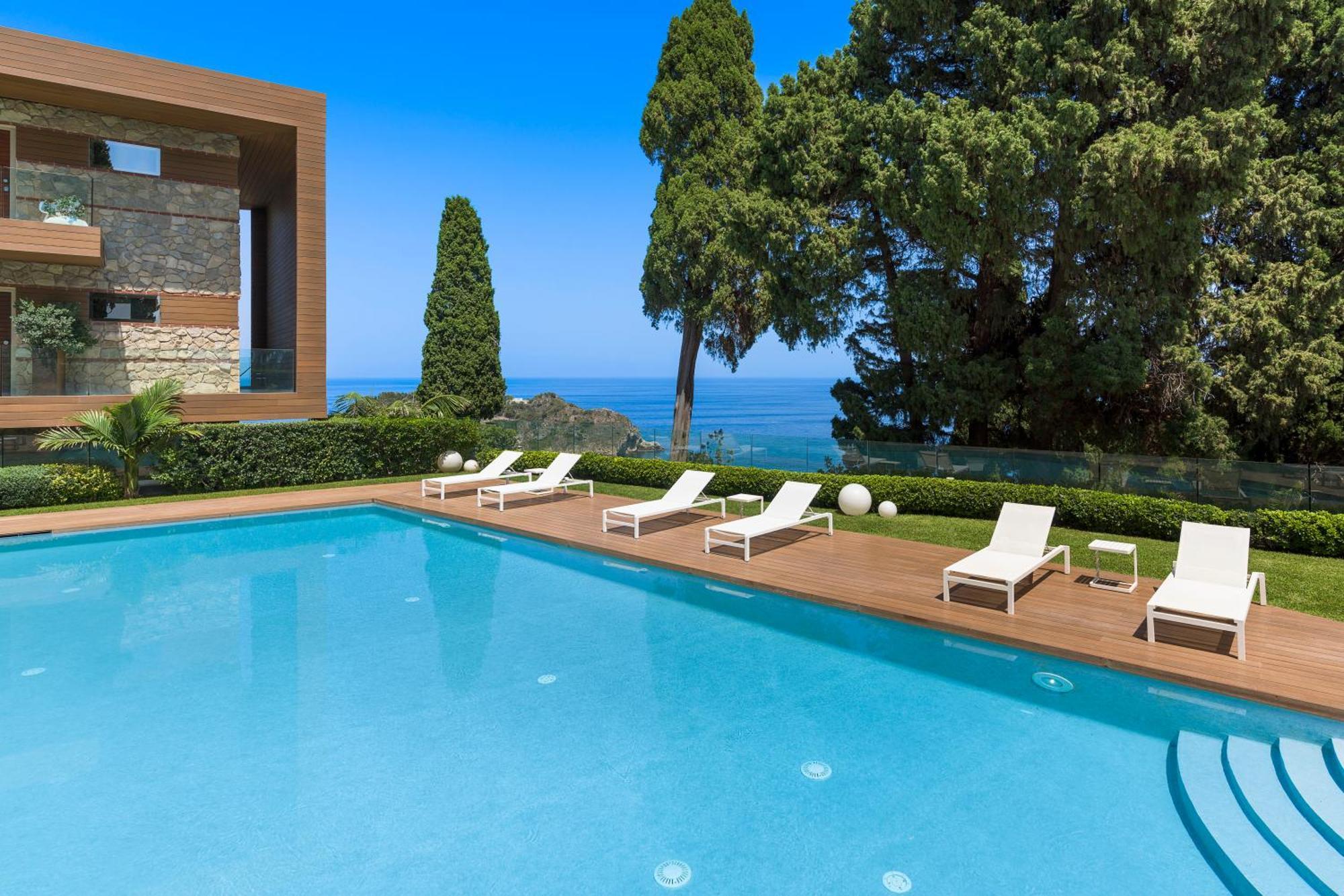 Puravista Luxury Home 陶尔米纳 外观 照片