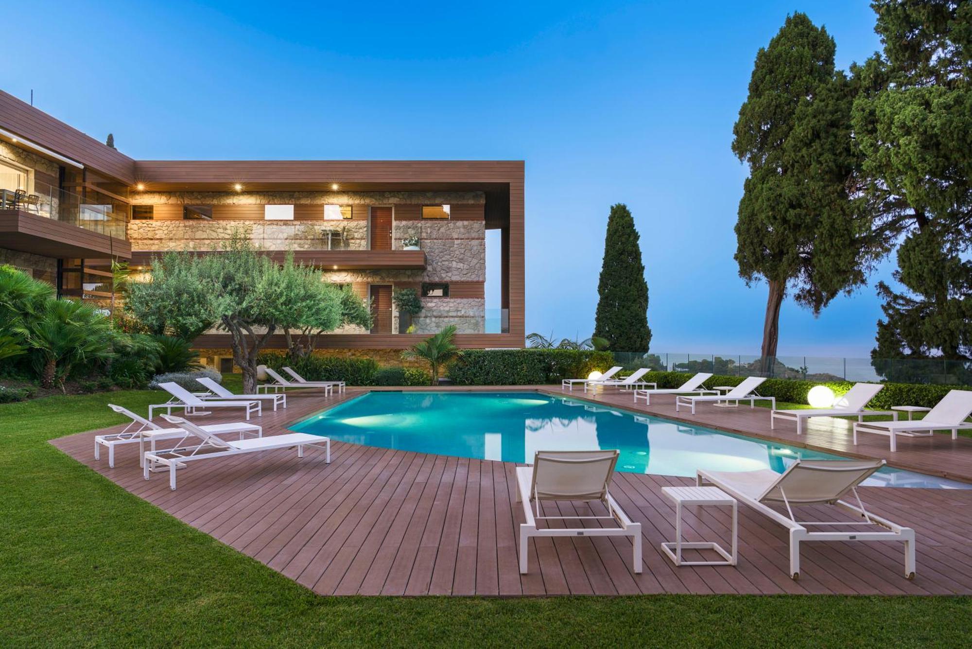 Puravista Luxury Home 陶尔米纳 外观 照片