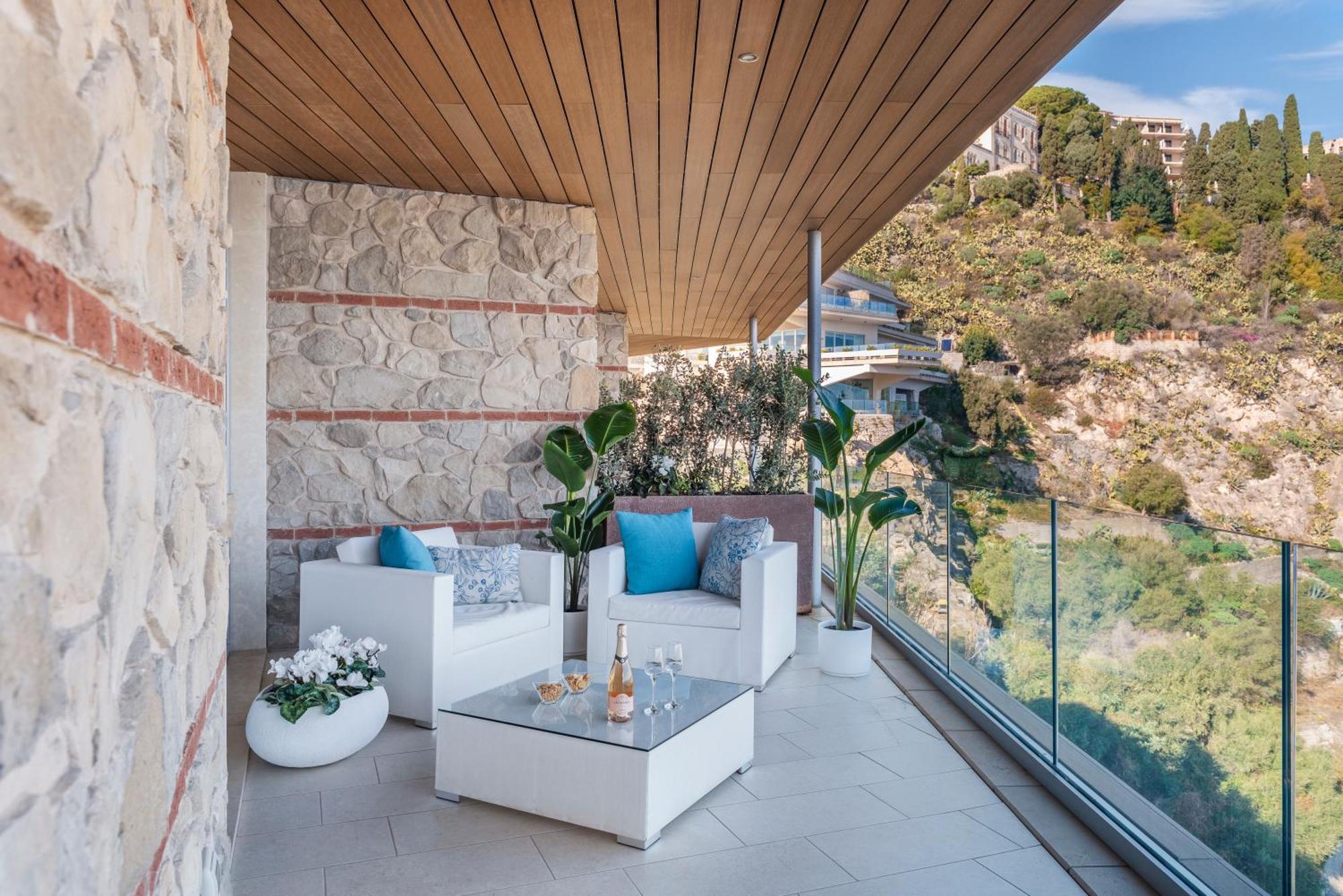 Puravista Luxury Home 陶尔米纳 外观 照片