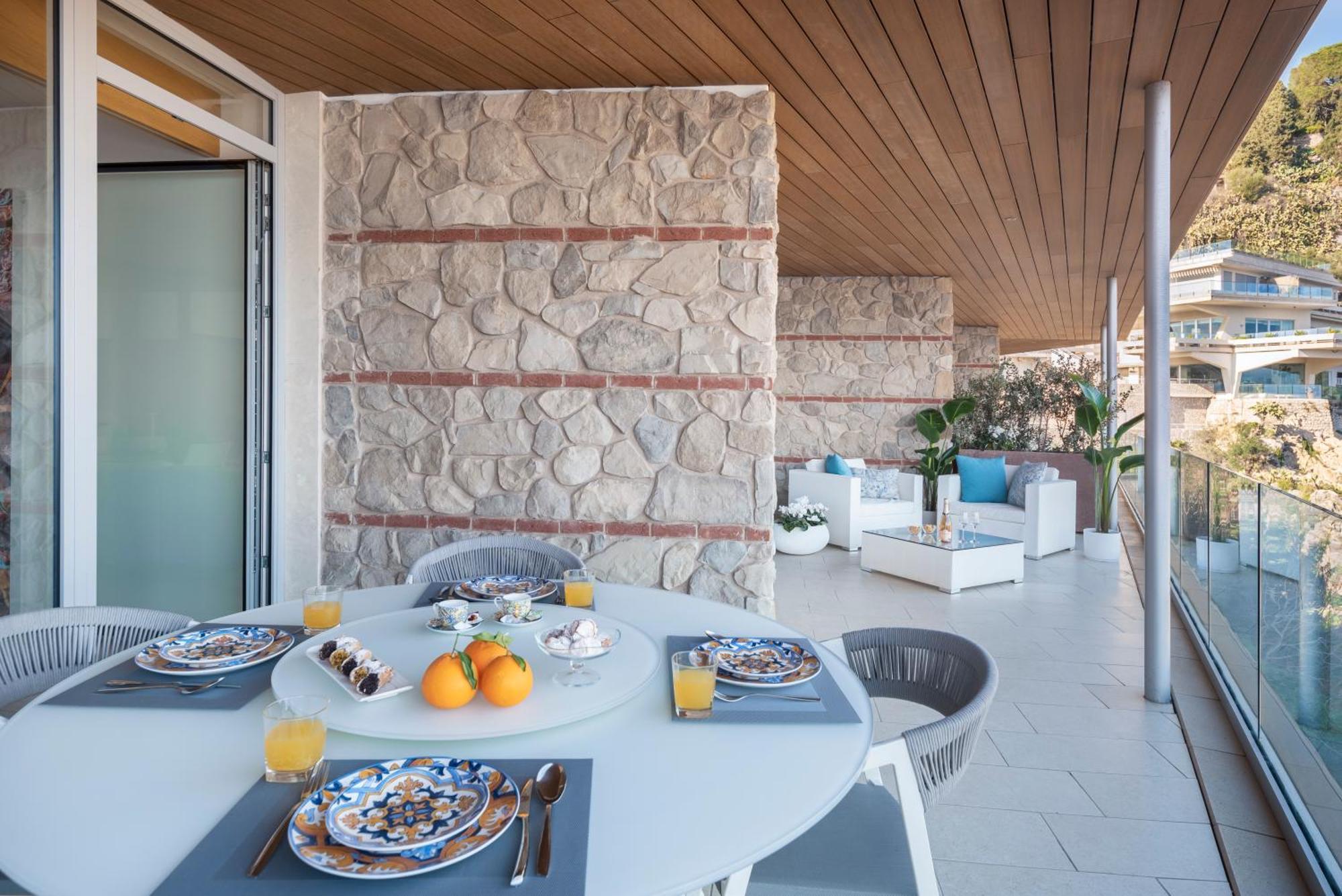 Puravista Luxury Home 陶尔米纳 外观 照片