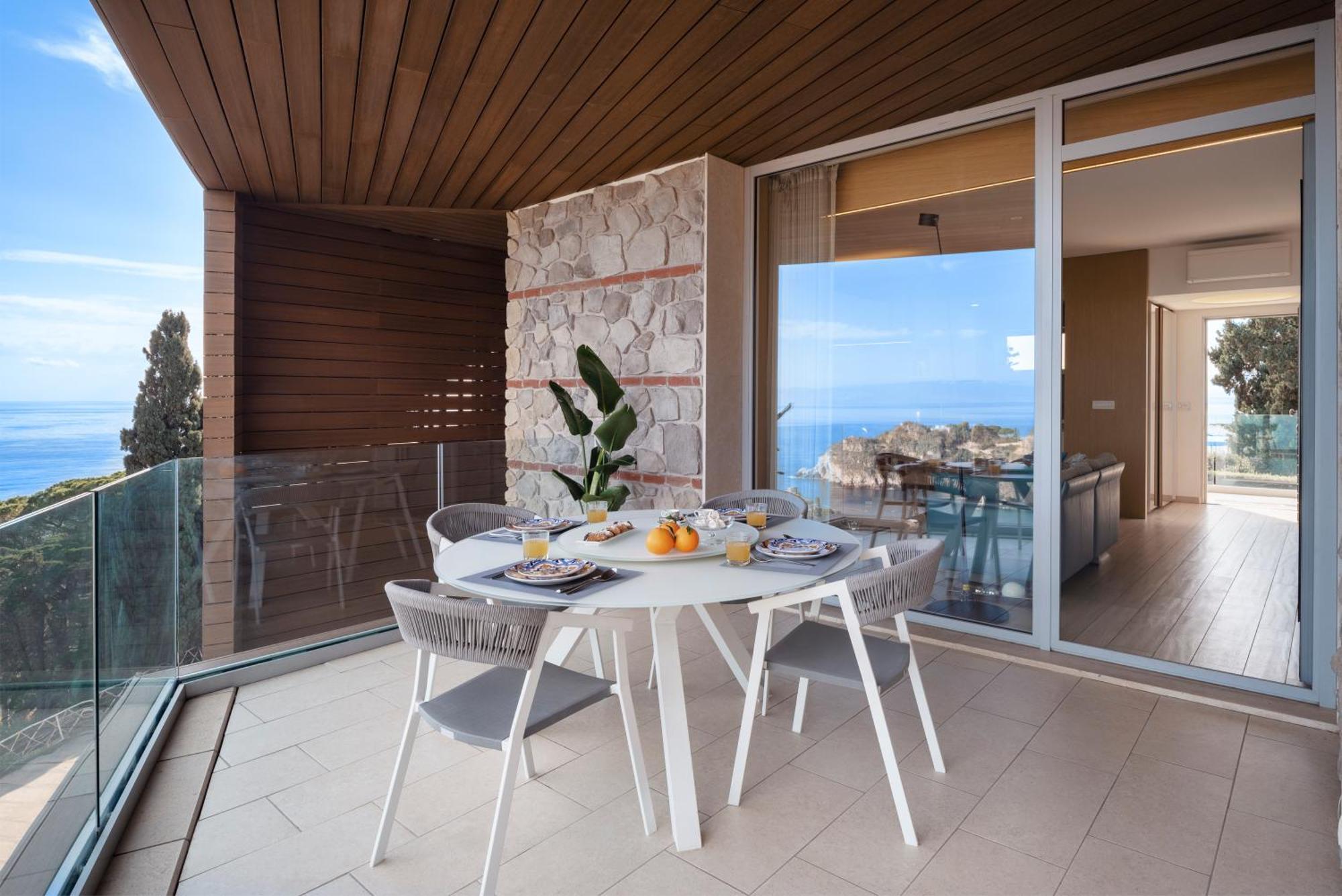 Puravista Luxury Home 陶尔米纳 外观 照片